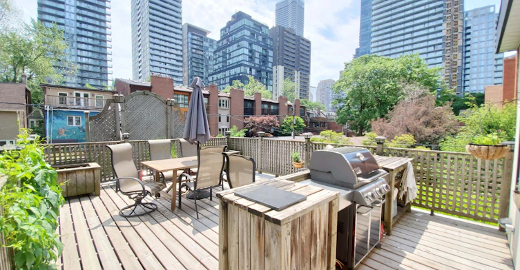 Upper-47 Gloucester Street, Toronto, ON, M4Y 1L8 - 14