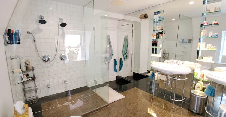 Upper-47 Gloucester Street, Toronto, ON, M4Y 1L8 - 20