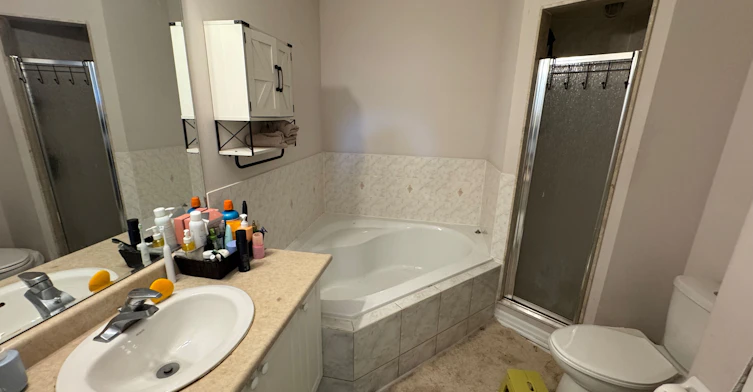 Upper-6 Altamont Road, Toronto, ON, M2M 1S4 - 7