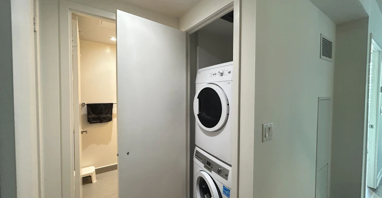 2006-100 Harbour Street, Toronto, ON, M5J 0B5 - 14