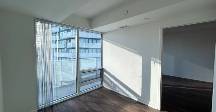 2006-100 Harbour Street, Toronto, ON, M5J 0B5 - 11