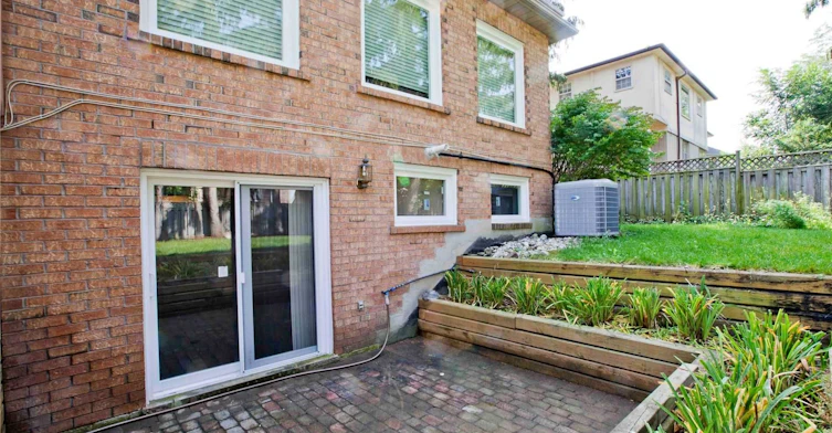 Bsmnt-252 Dunview Avenue, Toronto, ON, M2N 4J2 - 2
