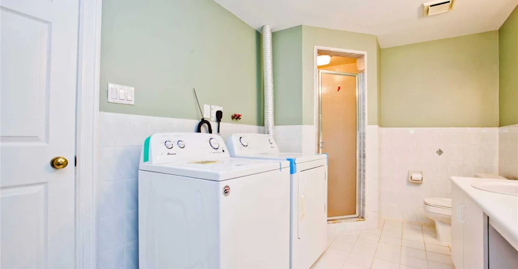 Bsmnt-252 Dunview Avenue, Toronto, ON, M2N 4J2 - 10