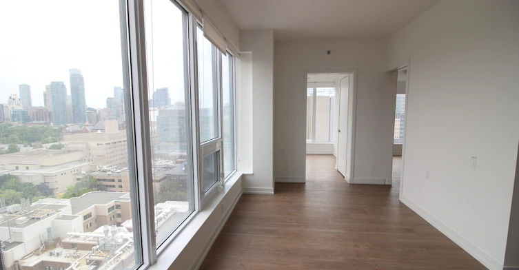 1906-203 College Street, Toronto, ON, M5T 1P9 - 5