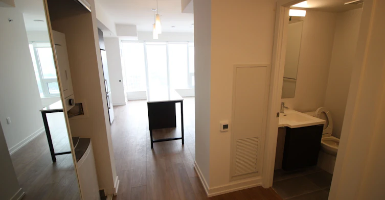1906-203 College Street, Toronto, ON, M5T 1P9 - 16