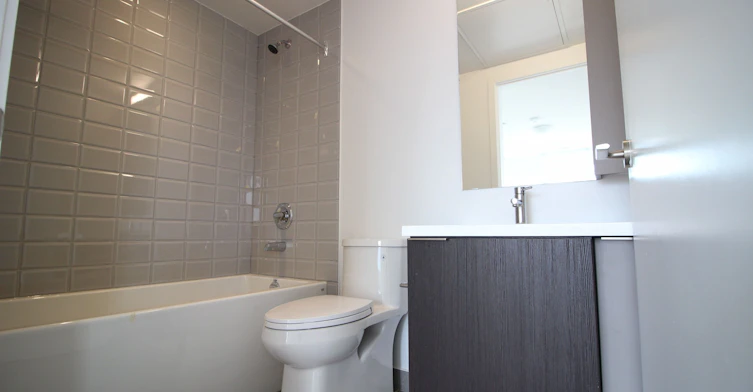 1906-203 College Street, Toronto, ON, M5T 1P9 - 10