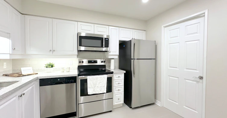 104-17 Brookbanks Drive, Toronto, ON, M3A 3R9 - 2