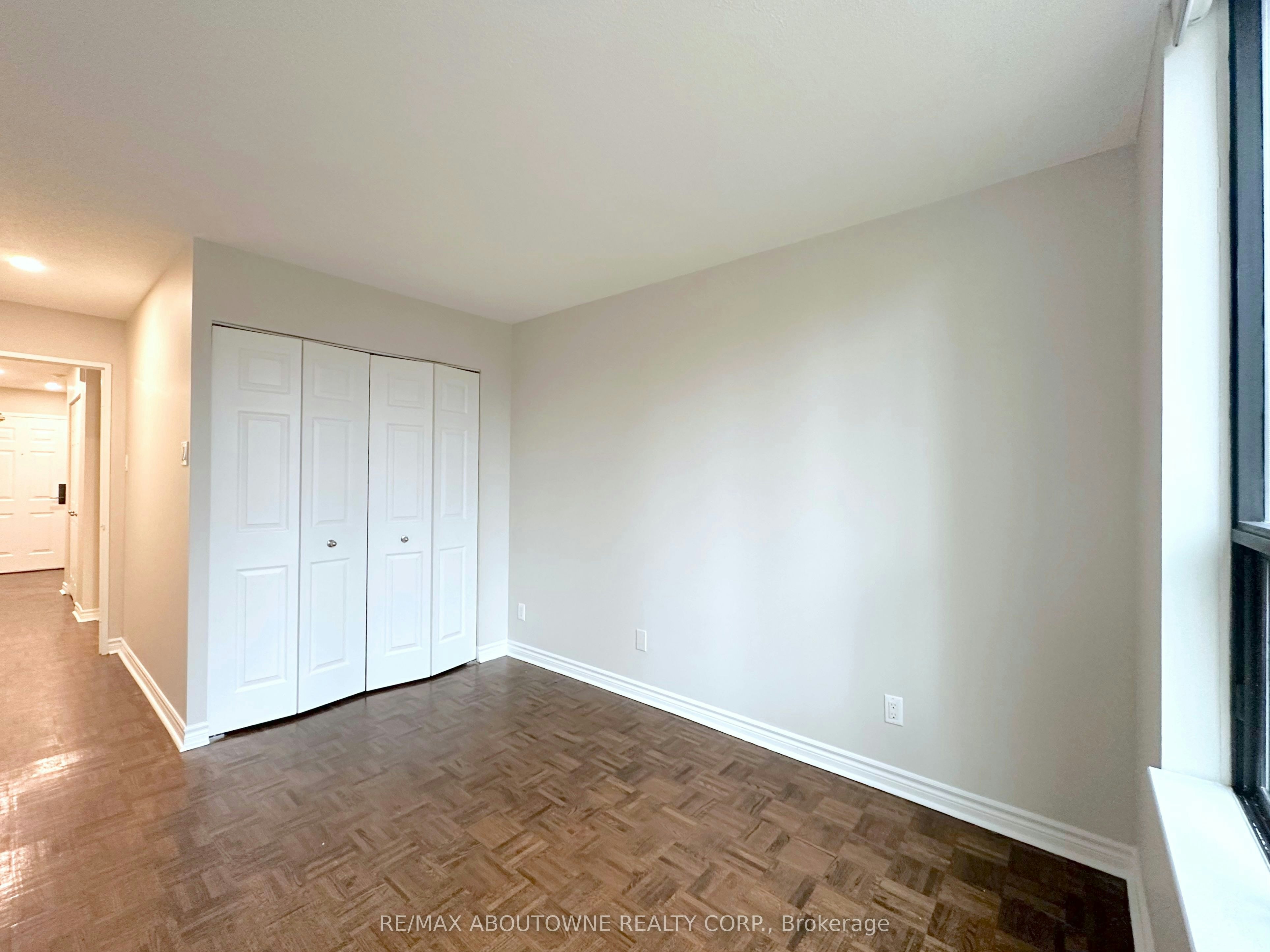 104-17 Brookbanks Drive, Toronto, ON, M3A 3R9 - 9