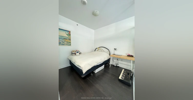 805-426 University Avenue, Toronto, ON, M5G 1S9 - 14