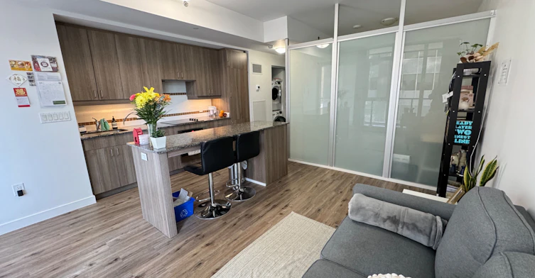 805-426 University Avenue, Toronto, ON, M5G 1S9 - 11