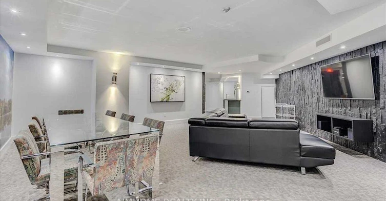 207-33 University Avenue, Toronto, ON, M5J 2S7 - 25