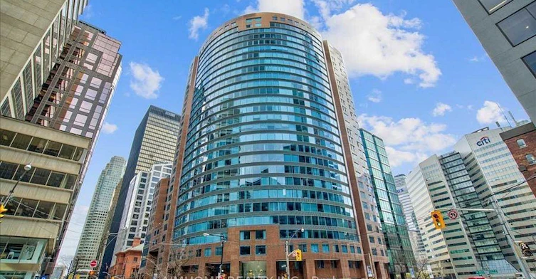 207-33 University Avenue, Toronto, ON, M5J 2S7 - 2