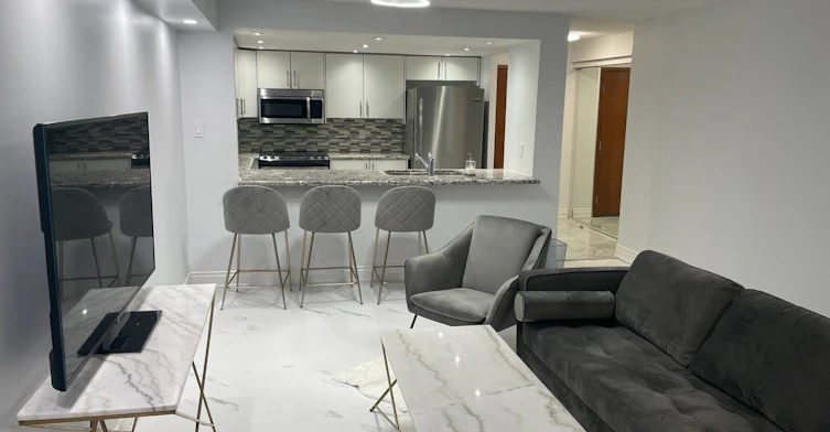 207-33 University Avenue, Toronto, ON, M5J 2S7 - 4
