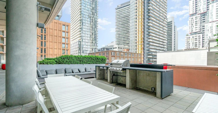 1412-21 Widmer Street, Toronto, ON, M5V 2E8 - 12