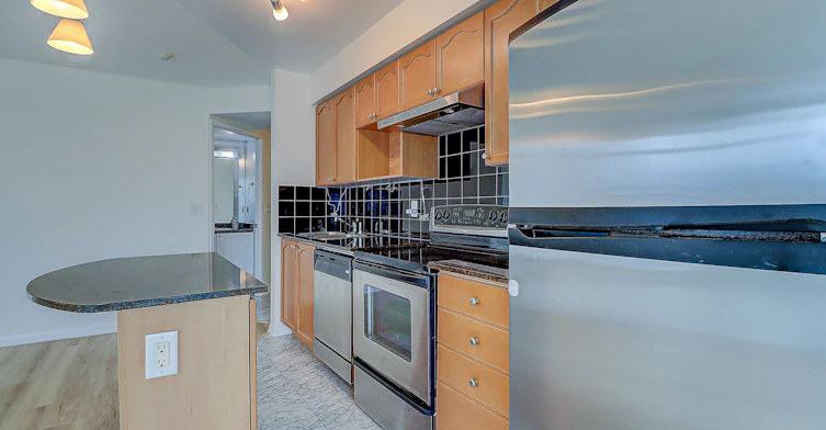 1305-18 Yonge Street, Toronto, ON, M5E 1Z8 - 5