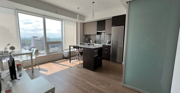 1703-203 College Street, Toronto, ON, M5T 1P9 - 5