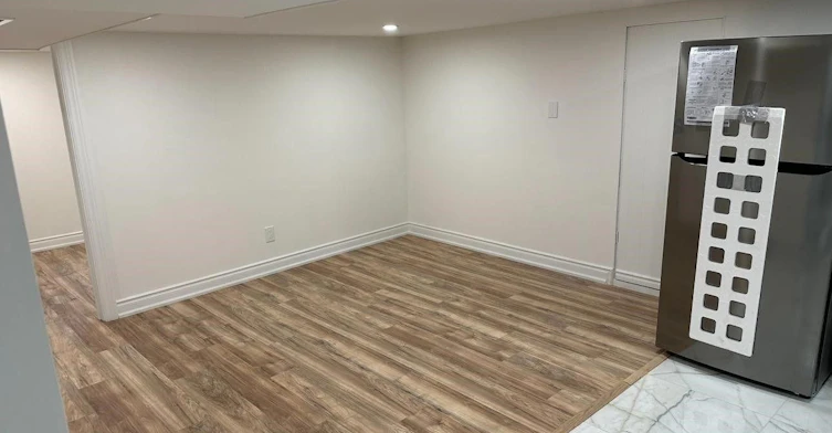 Bsmt-90 Bevdale Road, Toronto, ON, M2R 1L7 - 17