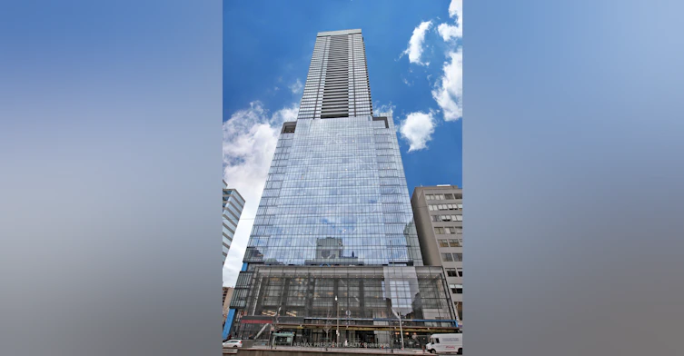 5216-488 University Avenue, Toronto, ON, M5G 0C1