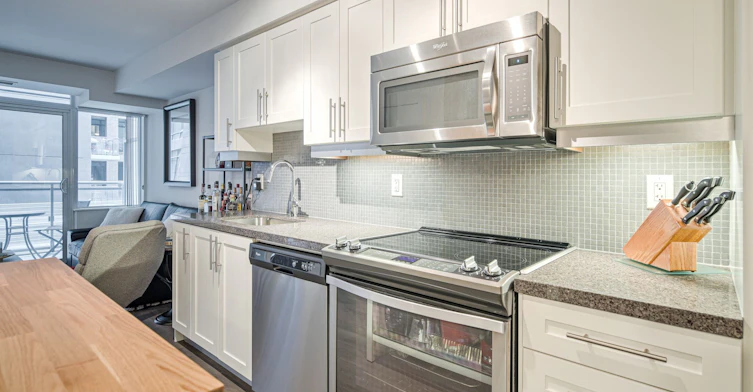 531-525 Adelaide Street W, Toronto, ON, M5V 0N7 - 6
