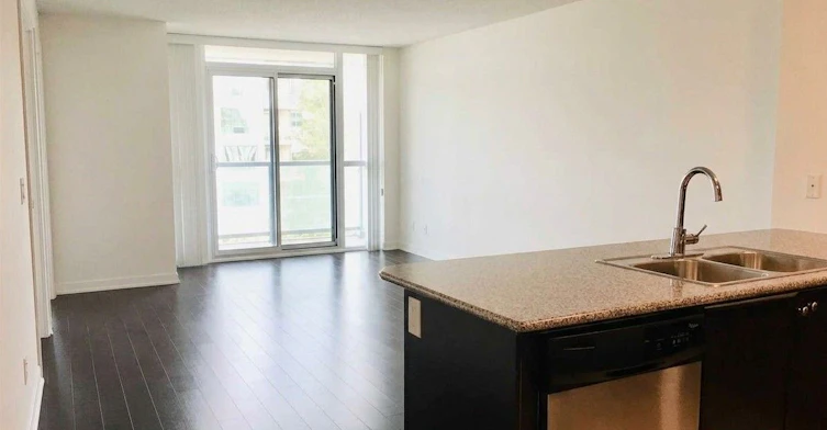 803-19 Grand Trunk Crescent, Toronto, ON, M5J 3A3 - 4