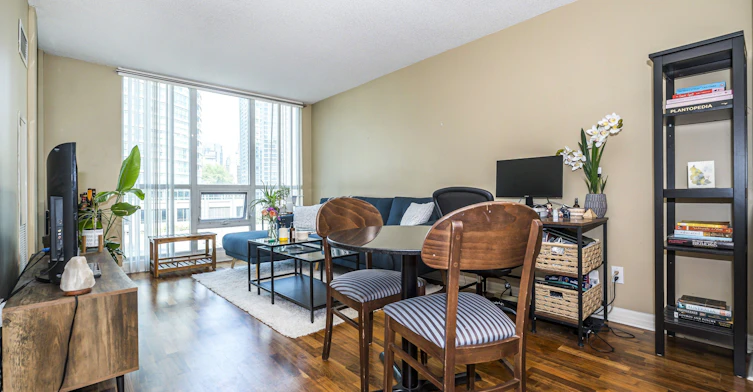 604-16 Yonge Street, Toronto, ON, M5E 2A1 - 7