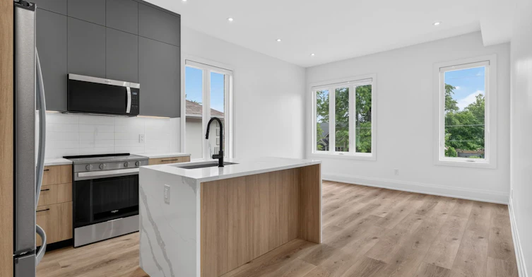 Unit 2-28 Norcross Road, Toronto, ON, M3H 2R4 - 4