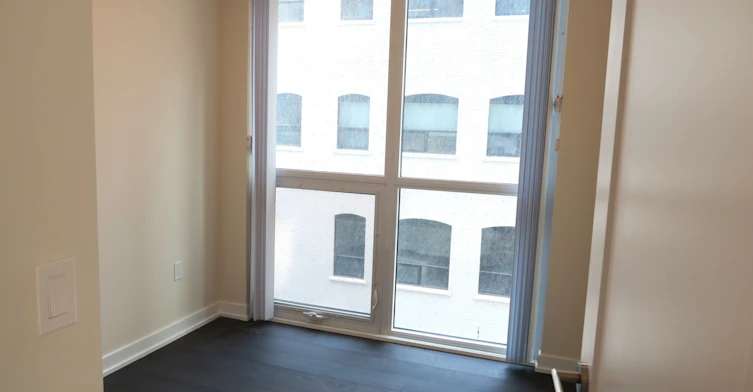 302-99 John Street, Toronto, ON, M5V 0S6 - 5