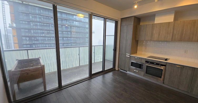3912-50 Charles Street E, Toronto, ON, M4Y 1T1 - 4