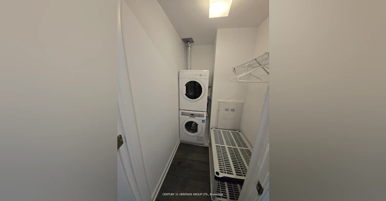 3912-50 Charles Street E, Toronto, ON, M4Y 1T1 - 7