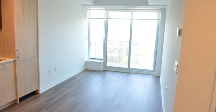 2407-10 Oak Street, Toronto, ON, M5A 0Z1 - 5
