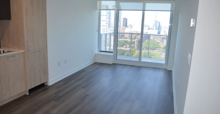 2407-10 Oak Street, Toronto, ON, M5A 0Z1 - 4