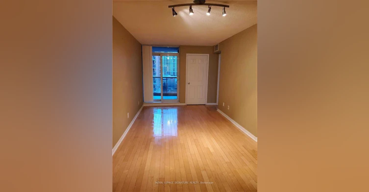 812-30 Harrison Garden Boulevard, Toronto, ON, M2N 7A9 - 4