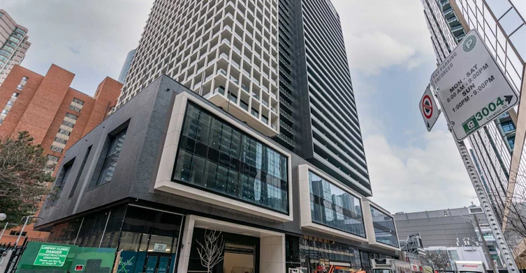 1221-20 Edward Street, Toronto, ON, M5G 1C9