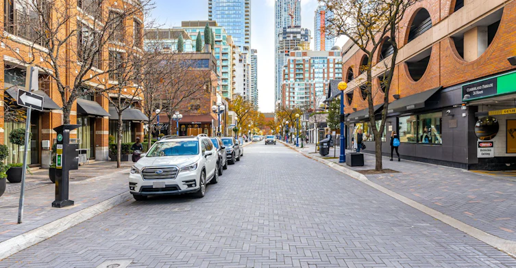 1514-155 Yorkville Avenue, Toronto, ON, M5R 0B4 - 24