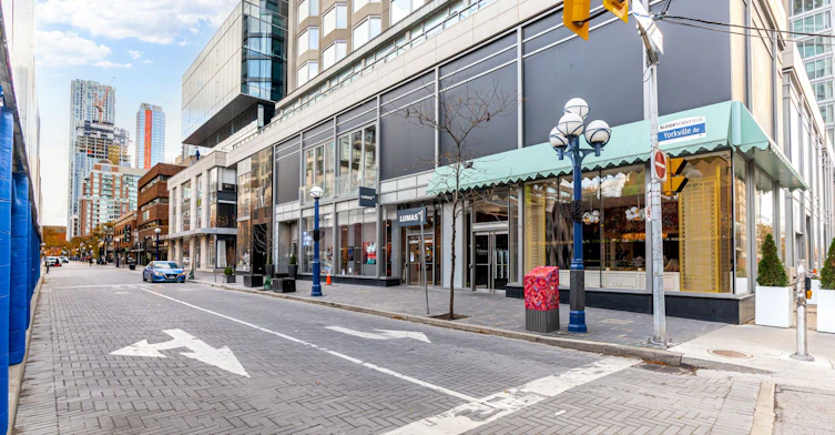 1514-155 Yorkville Avenue, Toronto, ON, M5R 0B4 - 25