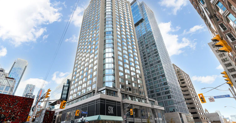 1514-155 Yorkville Avenue, Toronto, ON, M5R 0B4