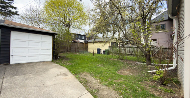 Lower-46 Lorindale Avenue, Toronto, ON, M5M 3C2 - 10
