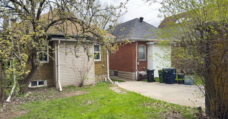 Lower-46 Lorindale Avenue, Toronto, ON, M5M 3C2 - 12