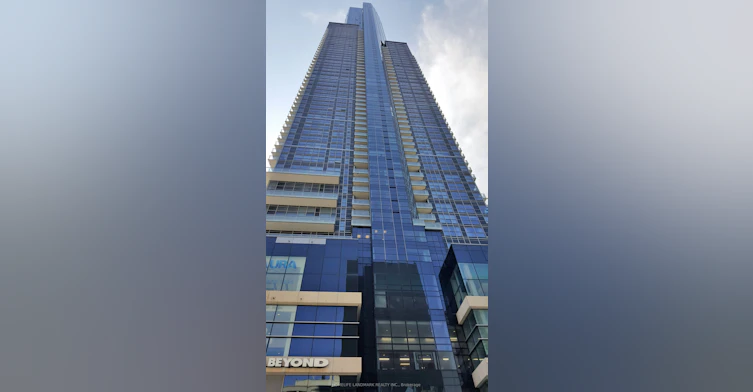 806-386 Yonge Street, Toronto, ON, M5B 0A5