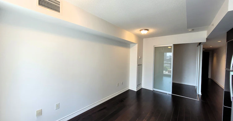 806-386 Yonge Street, Toronto, ON, M5B 0A5 - 5