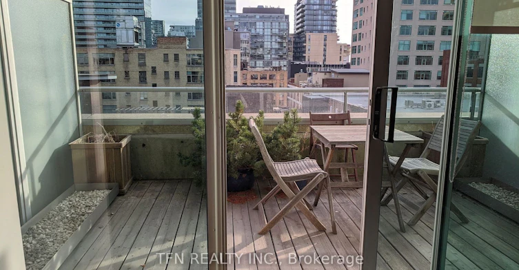 704-388 Richmond Street W, Toronto, ON, M5V 3P1 - 11