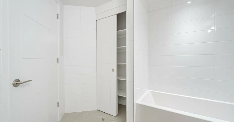 1101-2525 Bathurst Street, Toronto, ON, M6B 2Y9 - 10