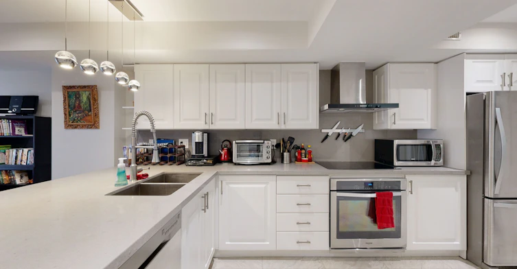 Upper-635 Christie Street, Toronto, ON, M6G 3E6 - 8