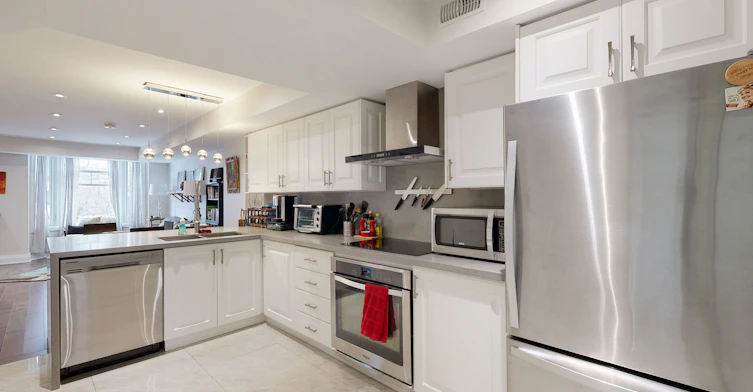 Upper-635 Christie Street, Toronto, ON, M6G 3E6 - 7