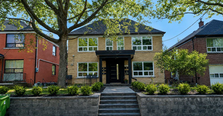 2-347 Northcliffe Boulevard, Toronto, ON, M6E 3K9
