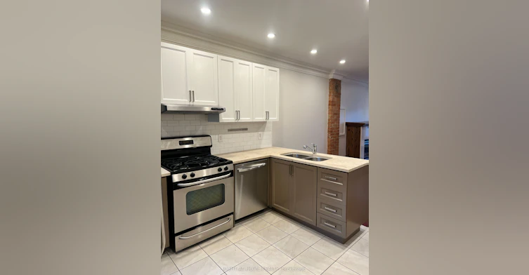 #2-2 Afton Avenue, Toronto, ON, M6J 1R7 - 5