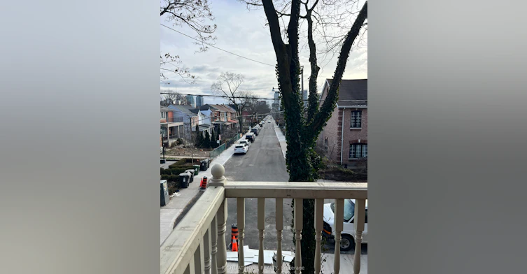 #2-2 Afton Avenue, Toronto, ON, M6J 1R7 - 29