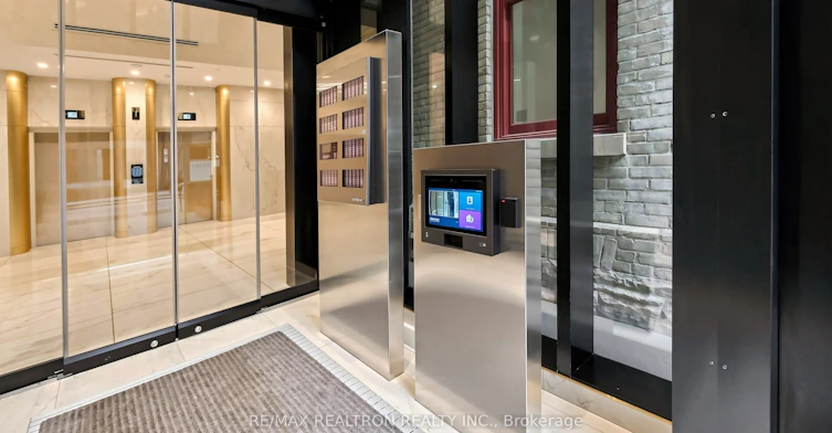 2110-634 Church Street, Toronto, ON, M4Y 2G3 - 2