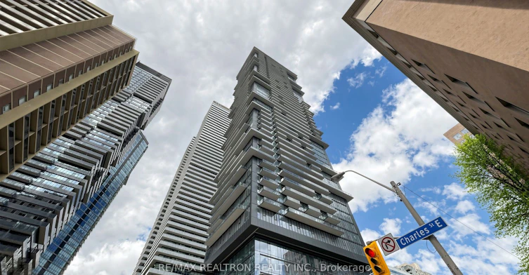 2110-634 Church Street, Toronto, ON, M4Y 2G3