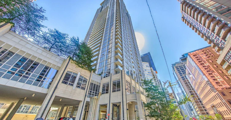 610-761 Bay Street, Toronto, ON, M5G 2R2